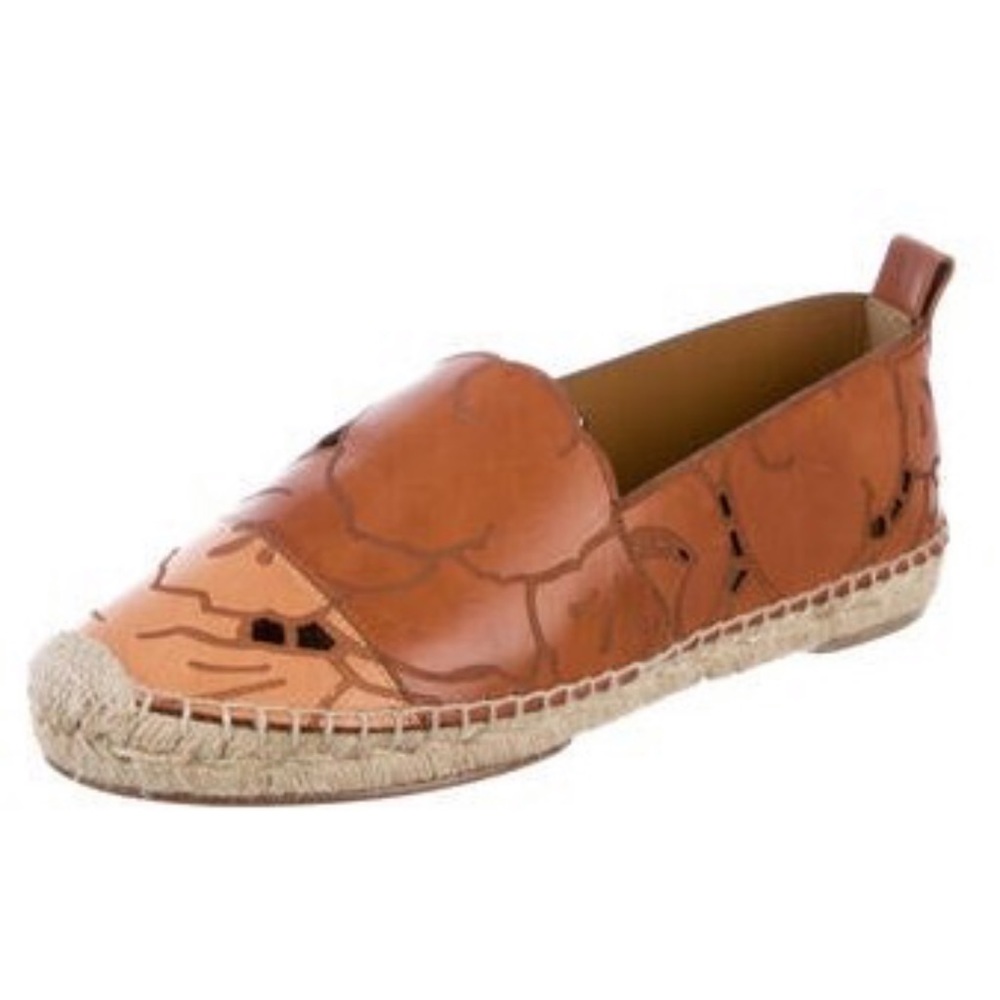 Chloé Woman’s Stunning Leather Tucson Laser Flower Pattern Espadrille in Size 37